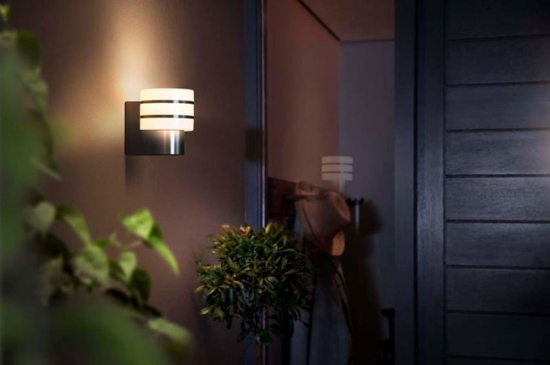 Philips Hue Outdoor Tuar lampe til væg